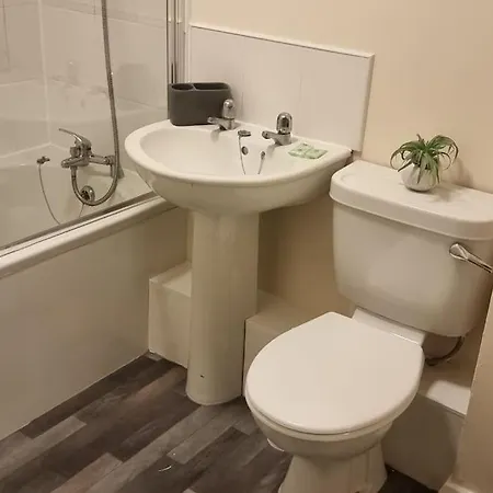 Apartment 2 Bed Ground Floor In Cumbria & Parking