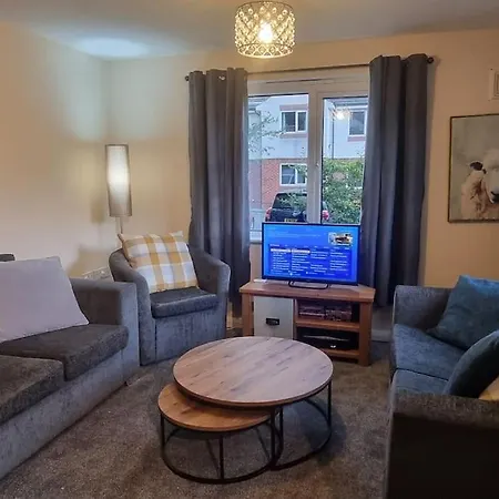 Daire 2 Bed Ground Floor In Cumbria & Parking Harraby