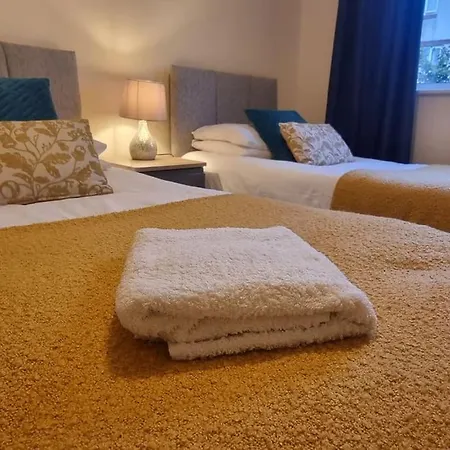 2 Bed Ground Floor In Cumbria & Parking * Harraby